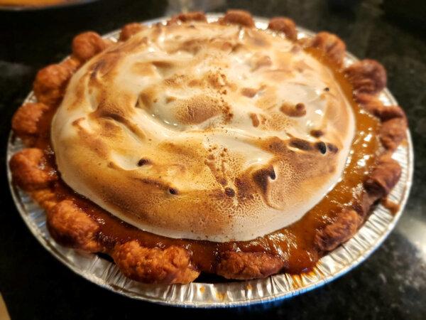 A layer of espresso ganache gives Pumpkin Spice Latte Pie its caffeinated kick. (Sharyn Jackson/Minnesota Star Tribune/TNS)