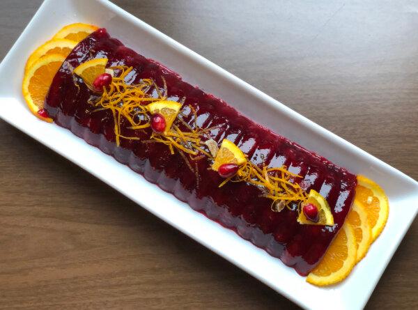 Cinnamon-Ginger Cranberry Sauce. (Nicole Hvidsten/Minnesota Star Tribune/TNS)