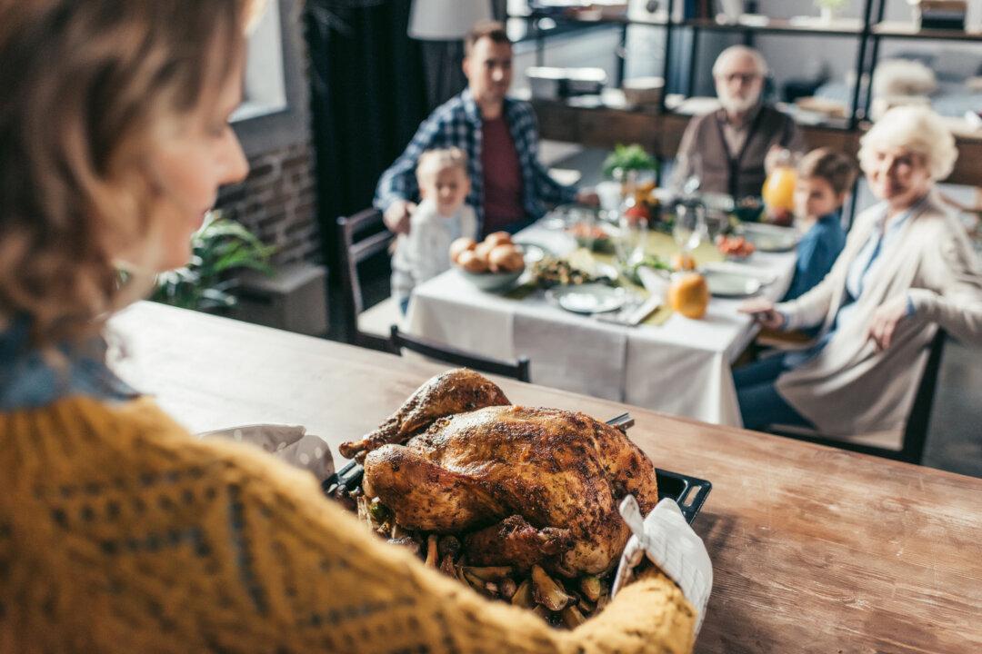 8 Thanksgiving Mistakes: Frozen or Overcooked Turkey, Too Many Sides and Other Common Holiday Miscues