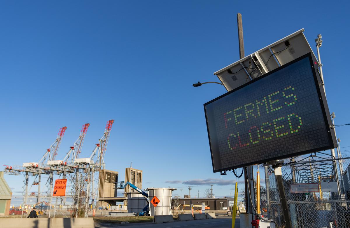 Montreal Dockworkers, Employers to Enter Mediation After Six-Day Work Stoppage