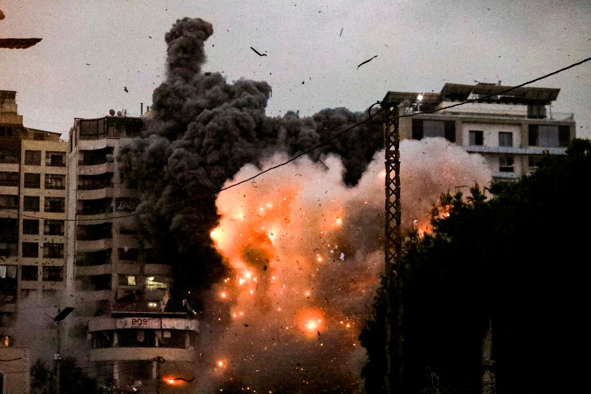 Israel, Hezbollah Agree to a Cease-Fire thumbnail