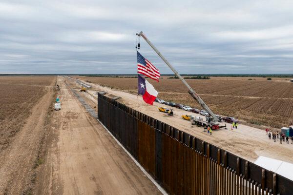 Texas Stands Ready to Buy Border Wall Panels up for Auction and Return Them to Trump
