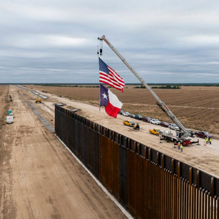 Texas Stands Ready to Buy Border Wall Panels up for Auction and Return Them to Trump