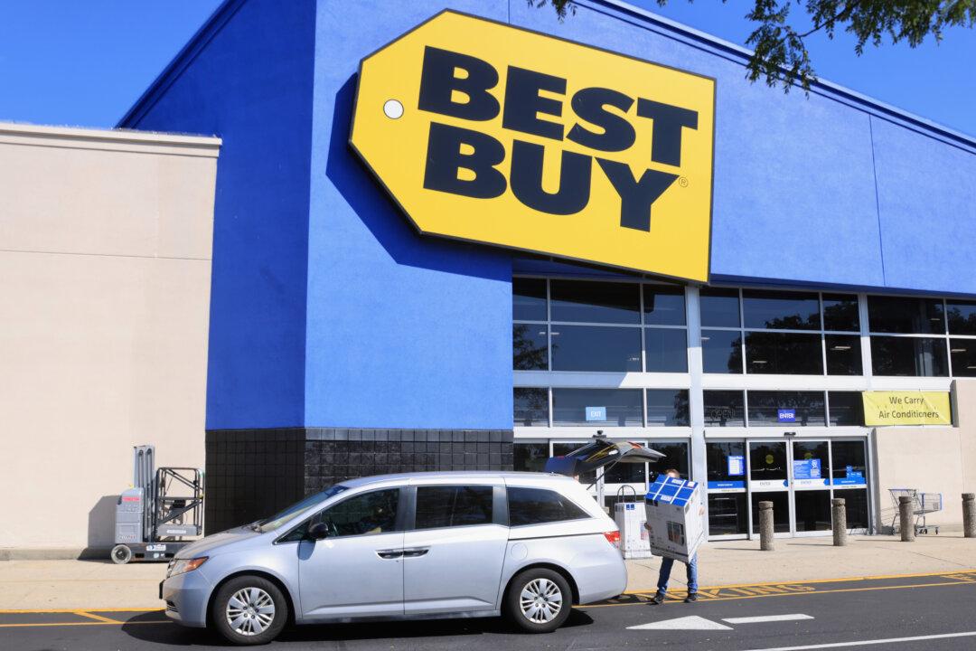 Best Buy Jumps on Digital Marketplace Bandwagon—Doubling Its Online Products