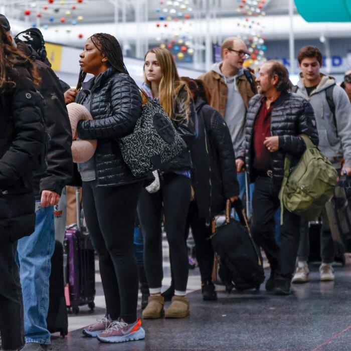 Make Flying This Holiday Season Stress-Free