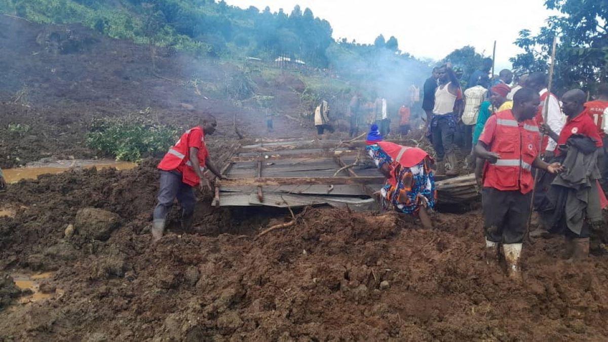 15 Dead, More Than 100 Missing in East Uganda Landslide