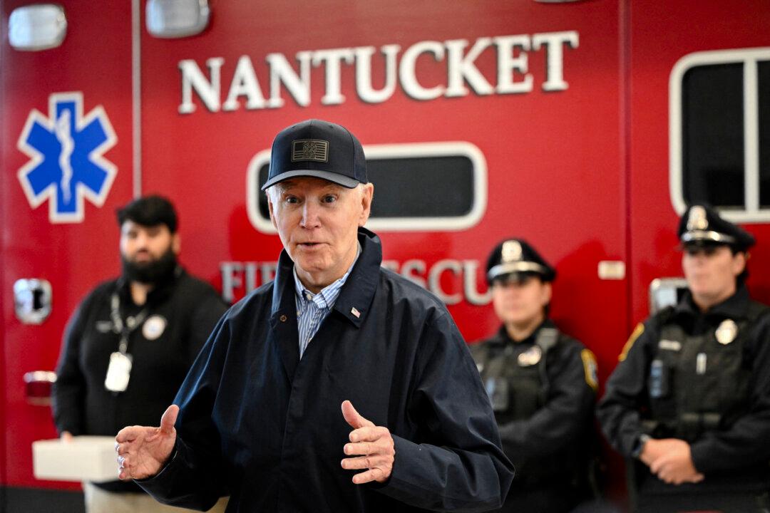 Biden Urges Trump to Reconsider Tariffs Against Canada, Mexico