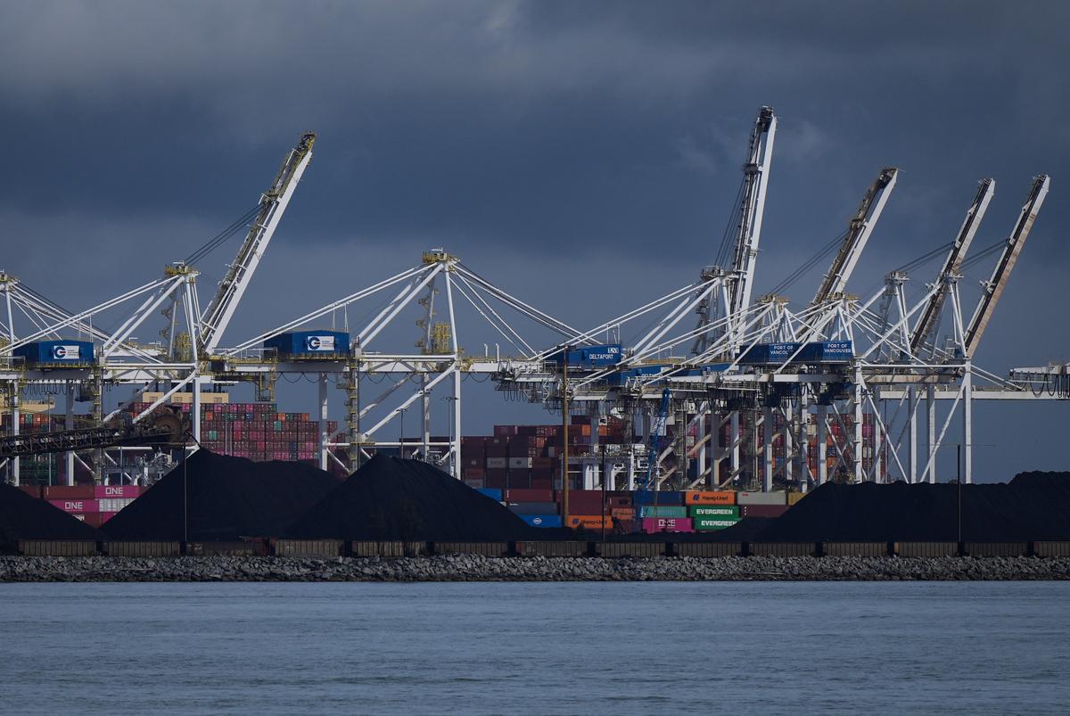 Truck Traffic Restored After Pro-Palestinian Protesters Block BC Container Port