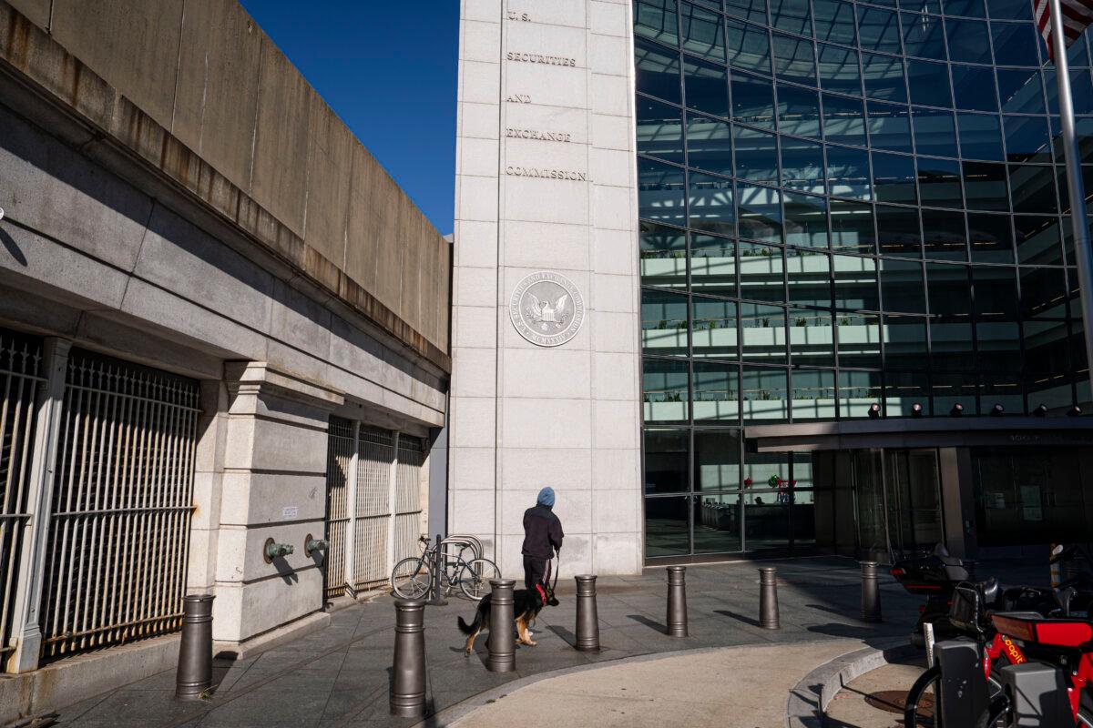 Trump Proposes Ending Quarterly Earnings Reports, Switching to Semiannual | USNN World News The U.S. Securities and Exchange Commission building in Washington on Dec. 2, 2024. (Madalina Vasiliu/The Epoch Times)