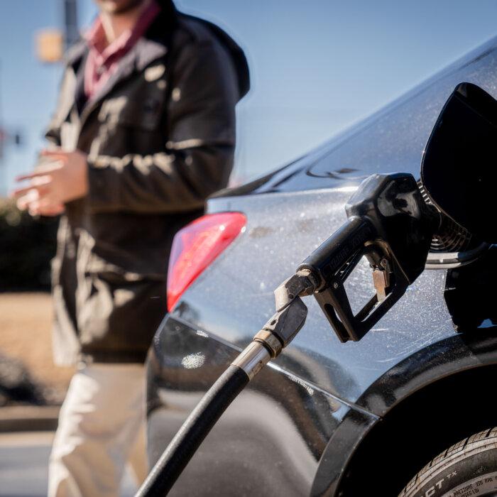 Gas Prices Fall Nationally for 4th Straight Week
