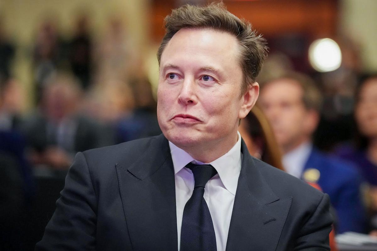 Elon Musk Says He Plans to Fund Moderate Democratic Primary Challengers thumbnail