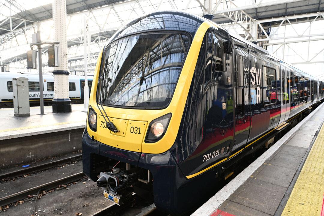 3 Rail Companies to Be Renationalised in Major Network Overhaul