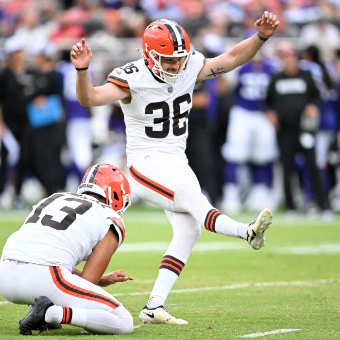 Bengals Sign Beleaguered Free-Agent Kicker to Replace Evan McPherson