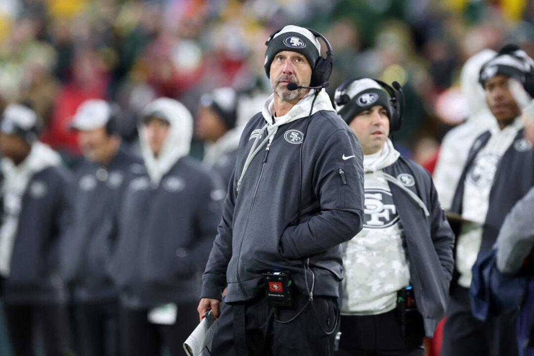 Shanahan Critical of 49Ers Linebacker Who Quit Mid-Game