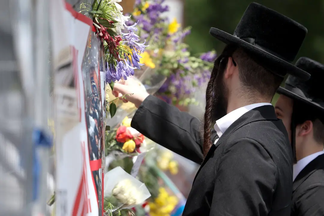 Government Backs All 14 Antisemitism Commission Recommendations