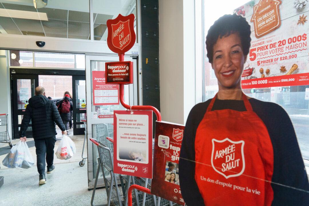 Holiday Donations Down 50% Since Mail Strike Began: Salvation Army