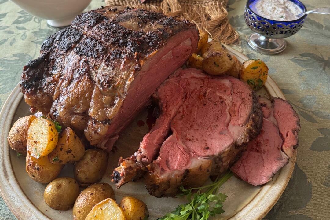 A Spectacular Holiday Dinner Awaits