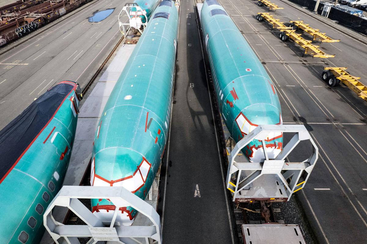 Durable Goods Orders Fall 9.3 Percent as Aircraft Bookings Plunge