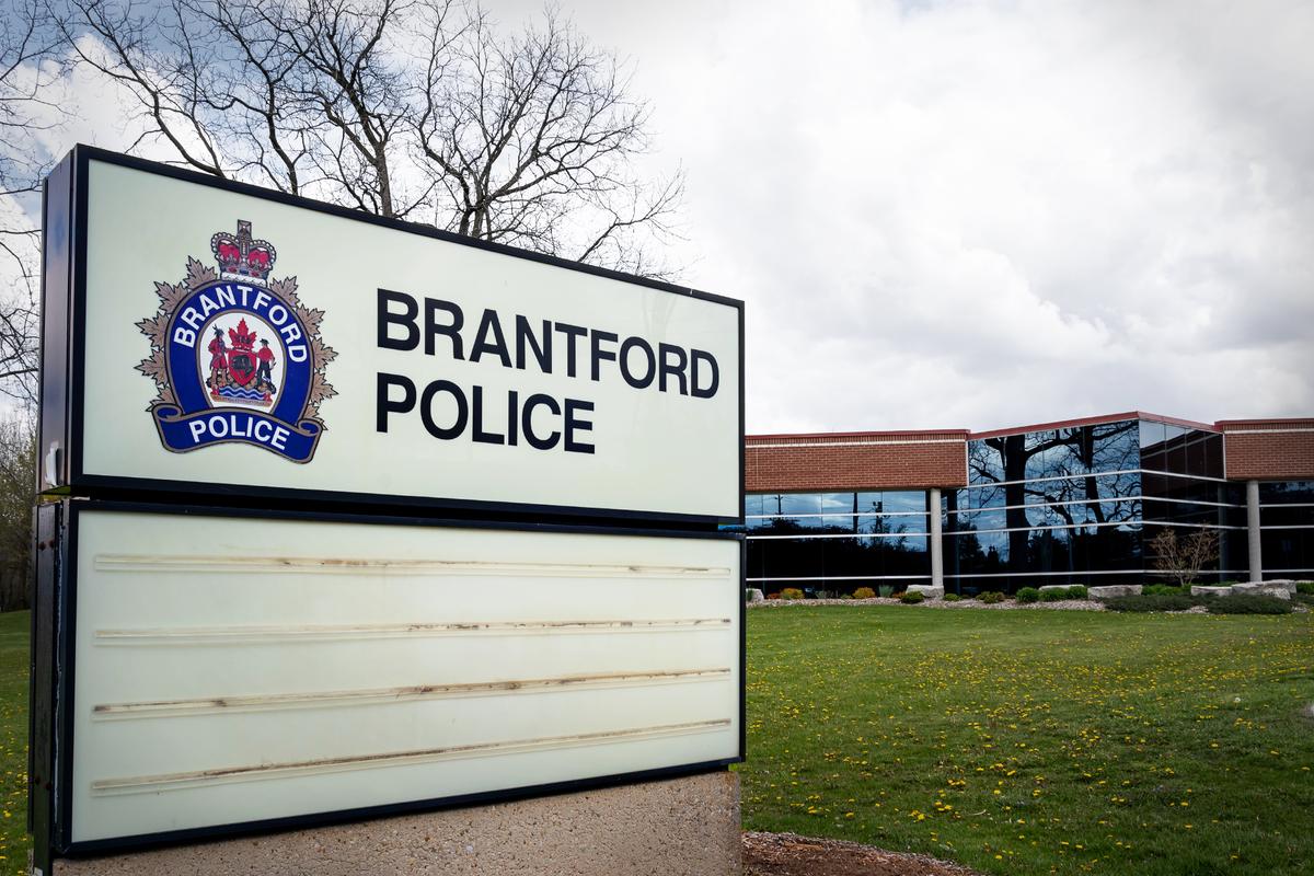 Ontario Police Officer Exposed to Fentanyl After Being Bitten While Trying to Save Suspect’s Life