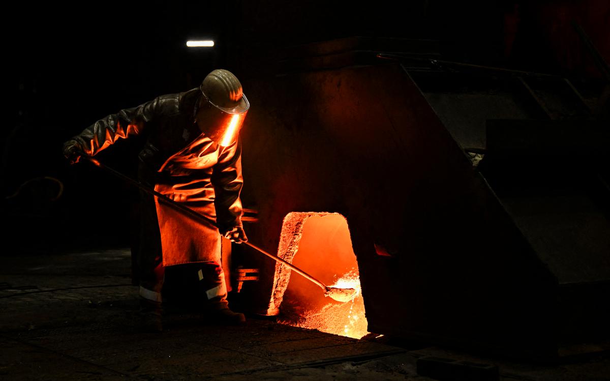 EU Considers Tightening Steel Imports in Response to Trump’s Tariff Plans