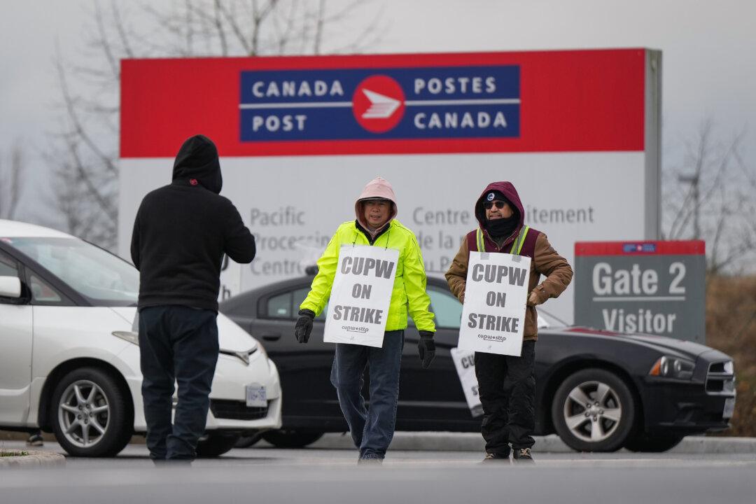 Settlement Reached in Complaint Over Canada Post Layoffs