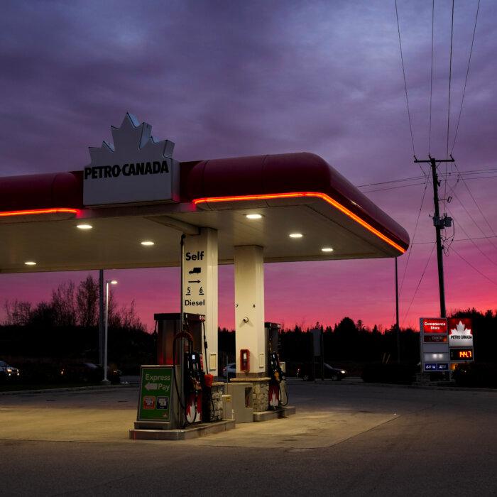 Inflation in November Expected to Stay at 2% or Slightly Above: Economists