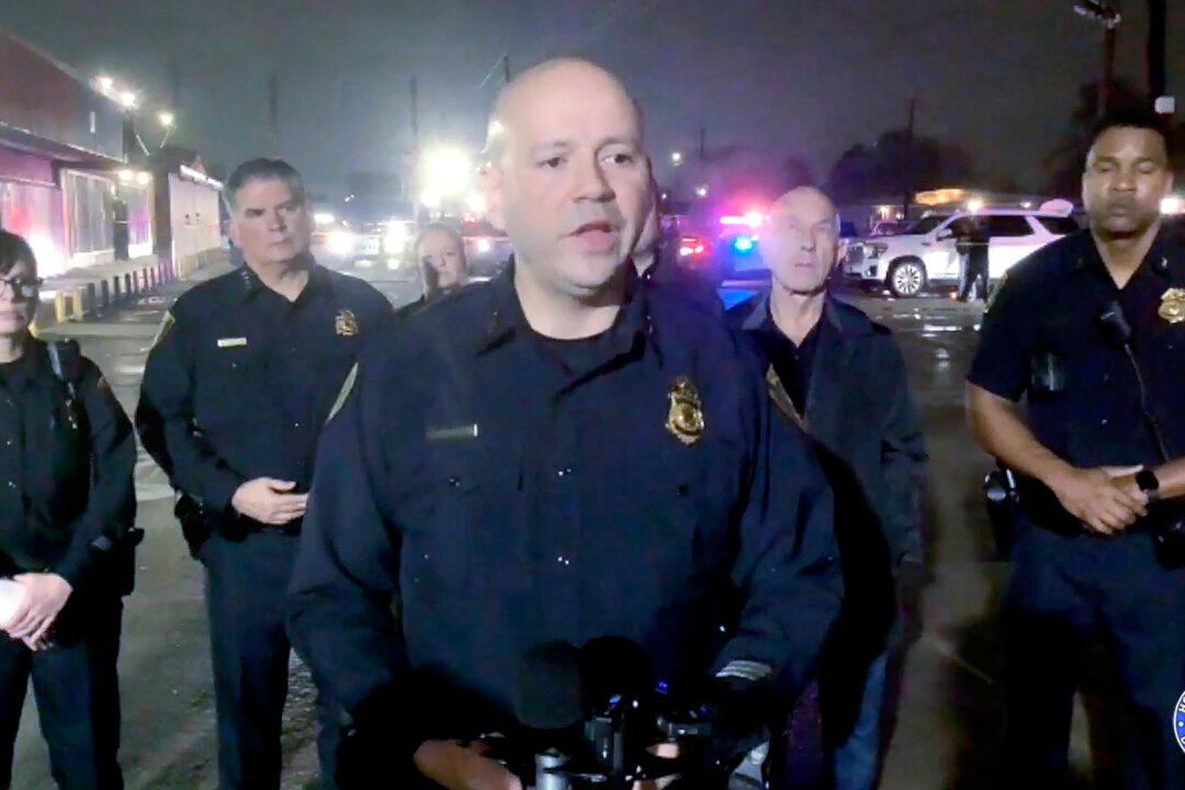 2 Teens Killed, 4 Injured in Shooting Makeshift Club in Houston