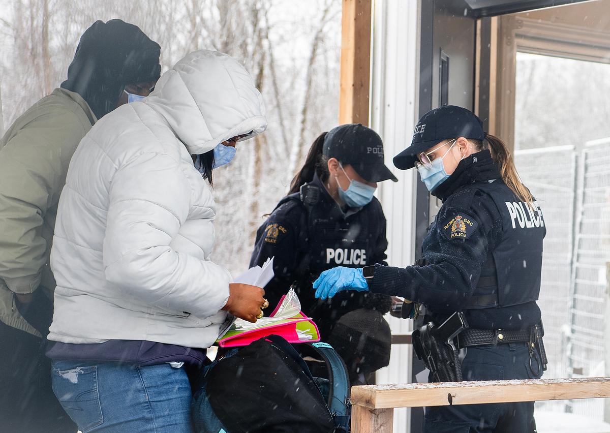 Ottawa Promises $1.3 Billion for Border Security as US Tariff Threat Looms