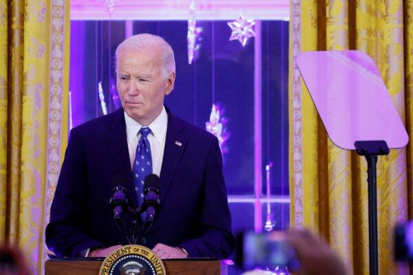 Biden Expresses Support for Congressional Stock Trading Ban