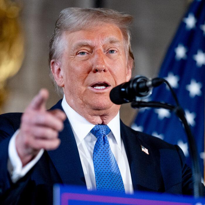 Trump Sues Des Moines Register, Pollster Over Outlier Poll