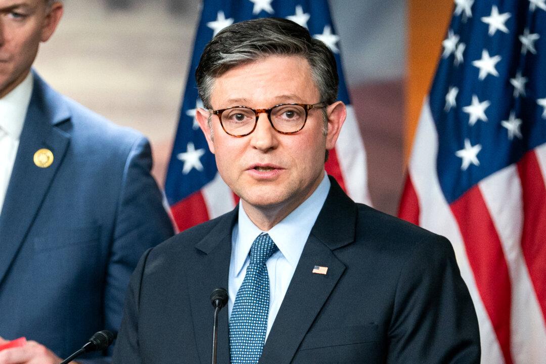 Trump Says Johnson Will Secure Votes Needed to Remain House Speaker