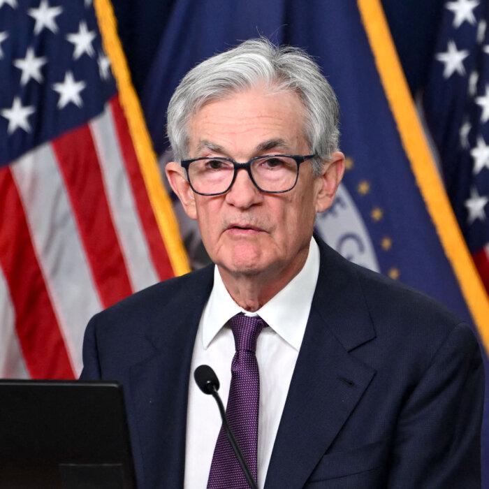 Federal Reserve Officials Are Concerned About Inflation Effects of Trump Policies: Meeting Minutes