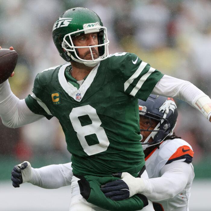 Who Wants Aaron Rodgers to Join the Vikings? None Other Than Brett Favre