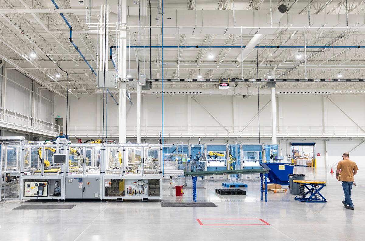 Electric Bus Maker Lion Electric Granted Creditor Protection by Quebec Court