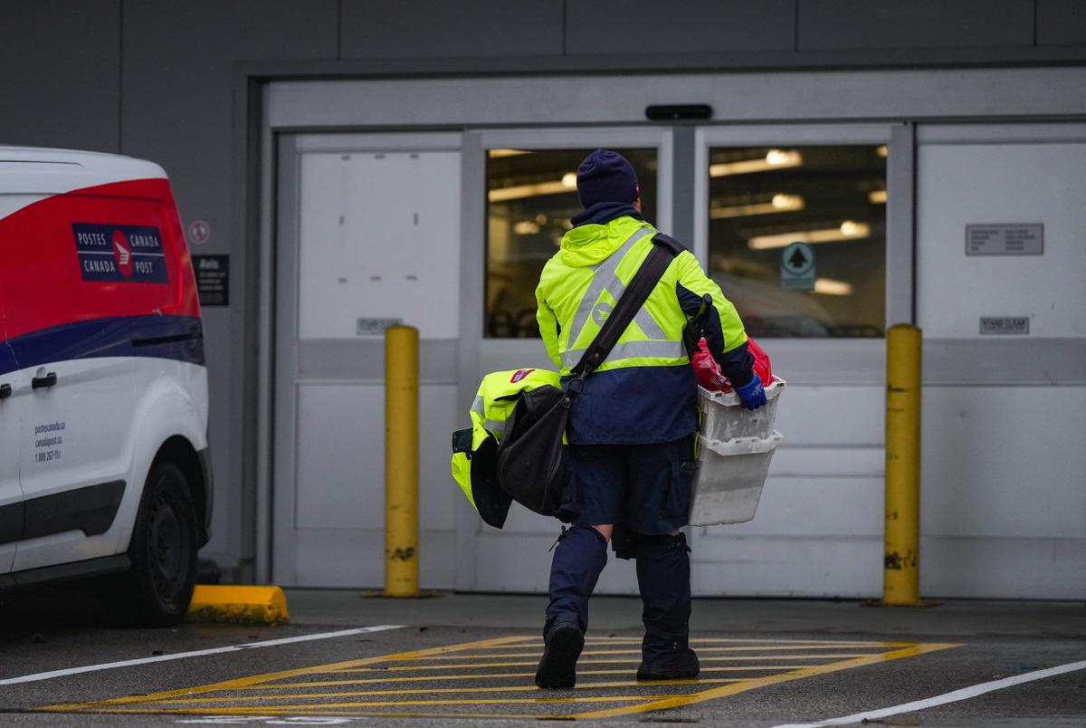 Canada Post Says Many Parcels Held Up by Strike to Arrive Before Christmas