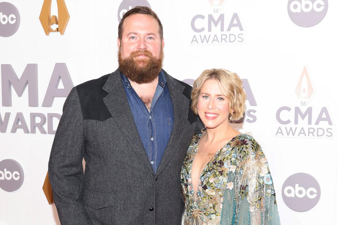 HGTV Stars Depict Living the Dream in Small Mississippi Town