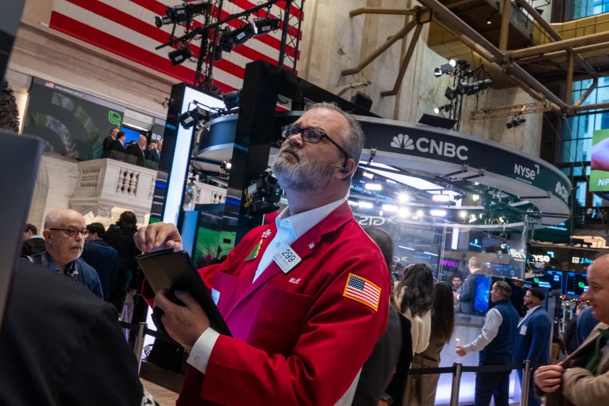 Stocks Soared on Friday on Inflation Reports but Ended the Week Lower on Rising Bond Yields