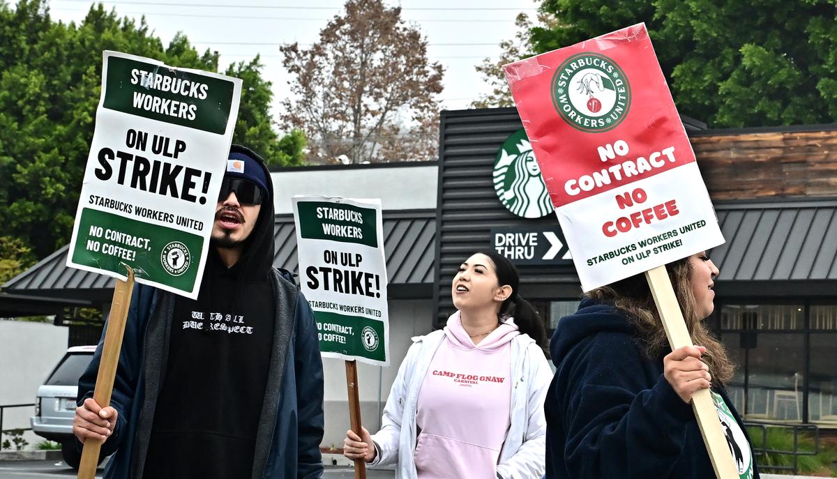 Starbucks Strike to Expand to Over 300 US Stores on Christmas Eve, Union Says