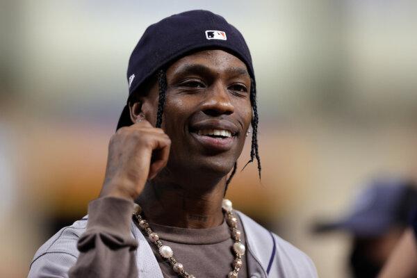 Rapper Travis Scott and Family Give Back at His Hometown Holiday Charity Event