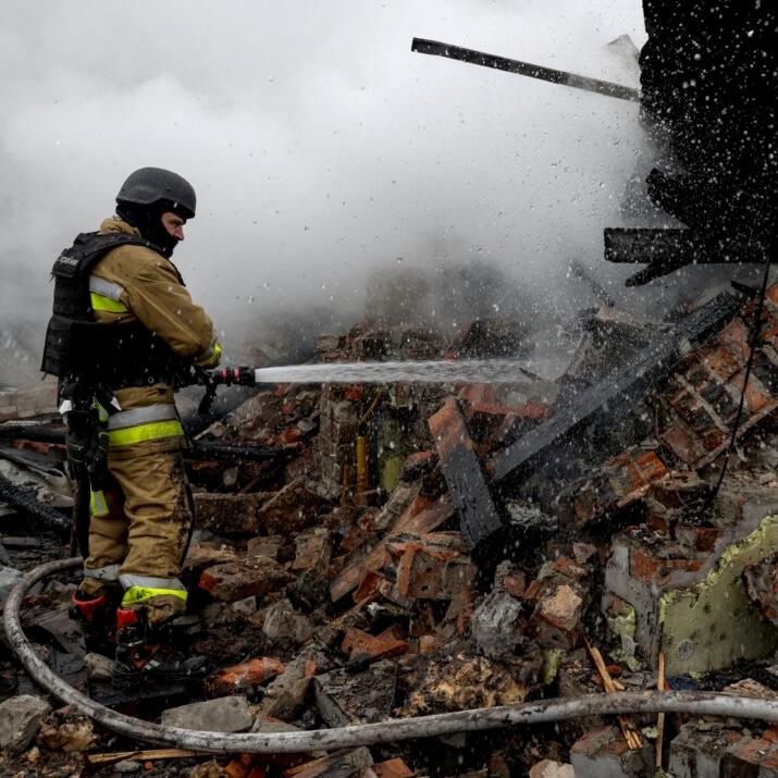 US Announces Additional $5.9 Billion in Ukraine Military, Budget Support thumbnail