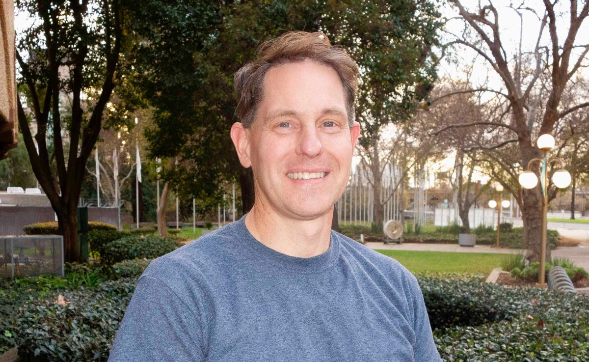 Shen Yun a Positive Change Agent, ‘Important for Everybody’ Says Doctor