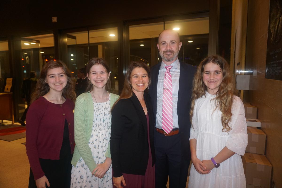 ‘It’s Just Mind-Blowing’ What Shen Yun Artists Can Do, Says Houston Theatergoer