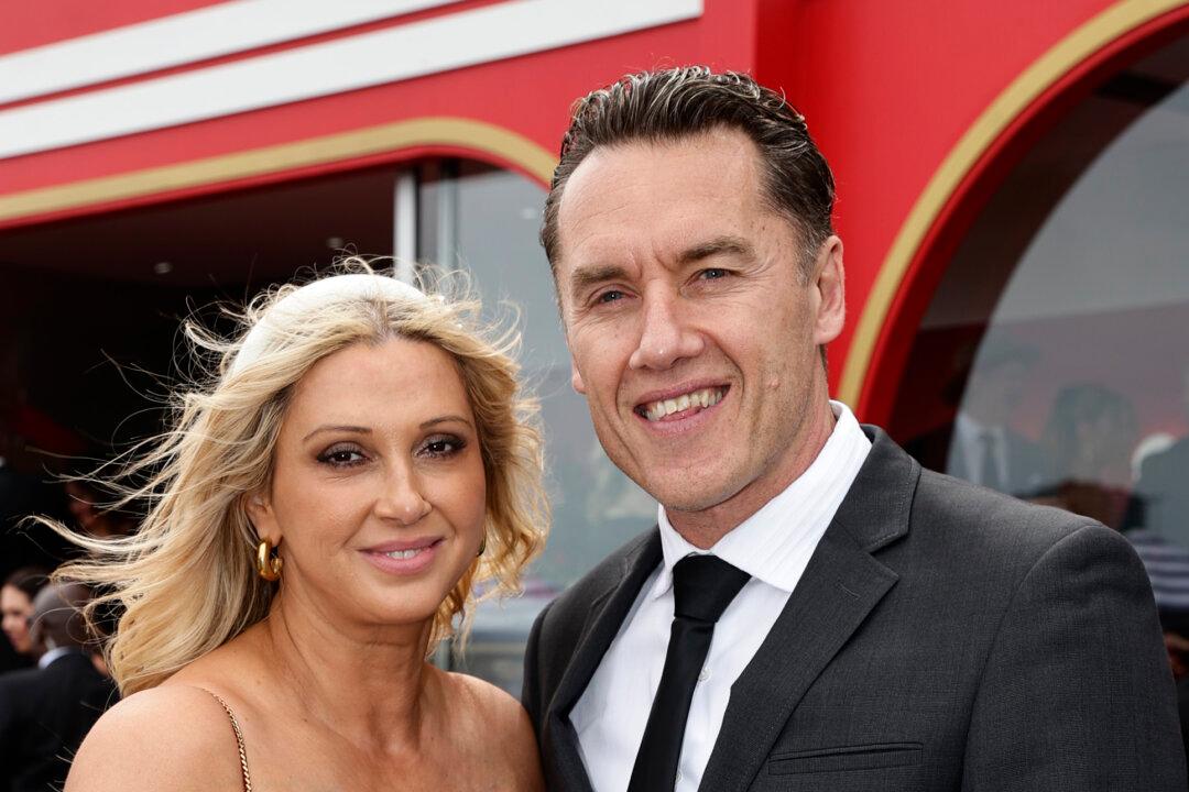 AFL Great Koutoufides Rules out Joining Liberals, Eyes Independent Return