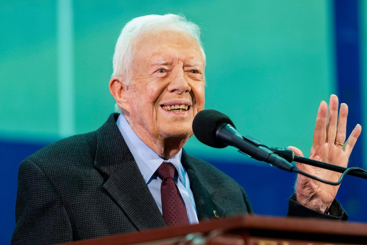 Jimmy Carter, 39th President and Nobel Peace Prize Winner, Dies at 100