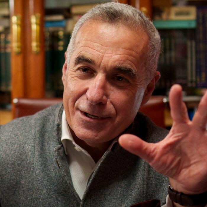 Romanian Presidential Candidate Whose Result Was Annulled Is Detained by Prosecutors