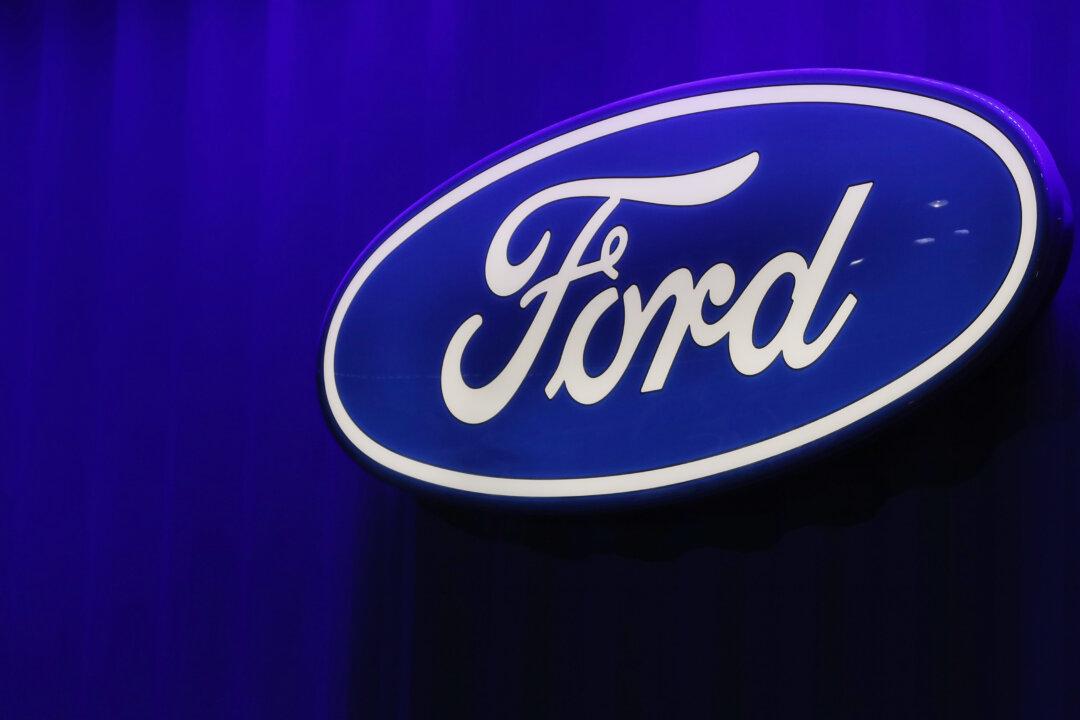 Ford, GM Post Best Annual Sales in 5 Years