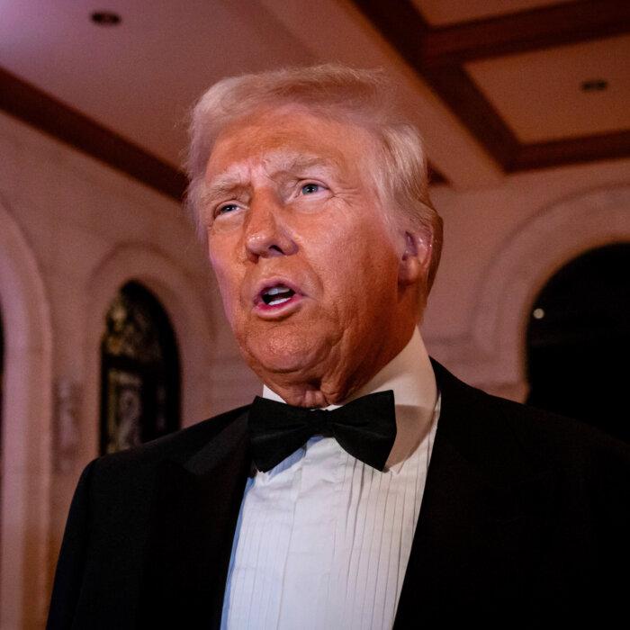 Trump Attends New Year’s Eve Party
