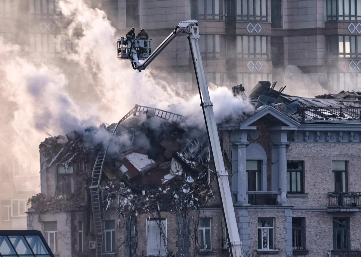 Russia Stages Fresh Round of Strikes on Ukrainian Infrastructure, Moscow Says