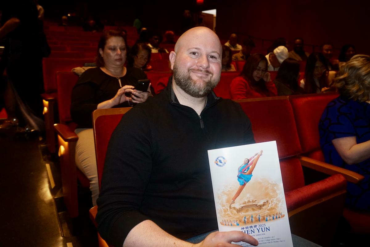 Shen Yun Is ‘Really High Energy and Really Fast-Paced,' Says Company VP