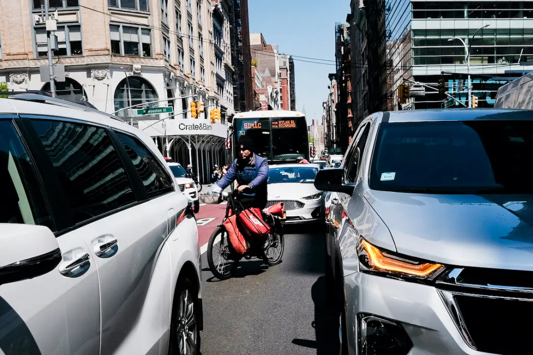 NYC Mayor-Elect Mamdani Promised Free Buses–How He Plans to Pay for Them
